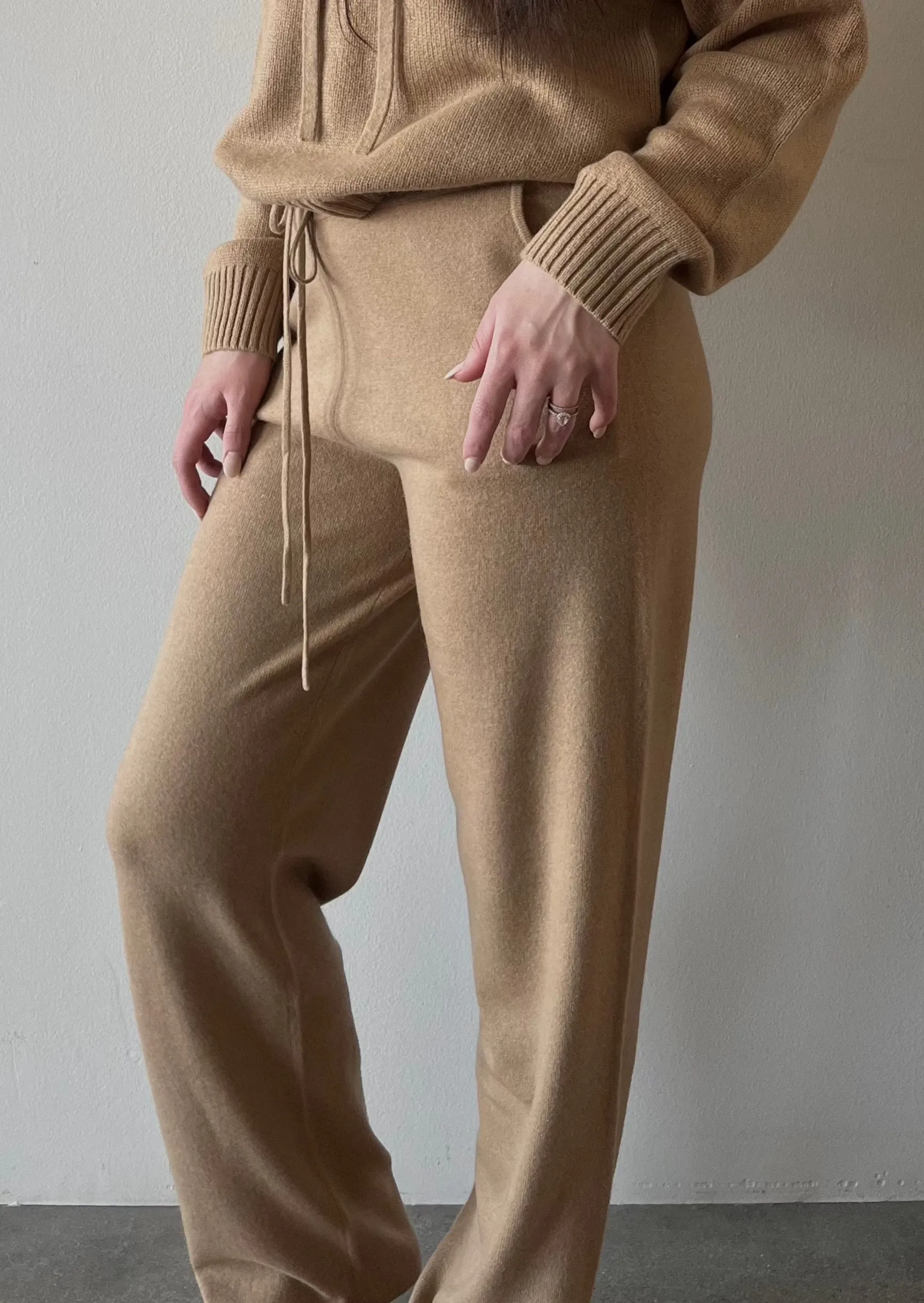 Bailey Sweatpants - Sand