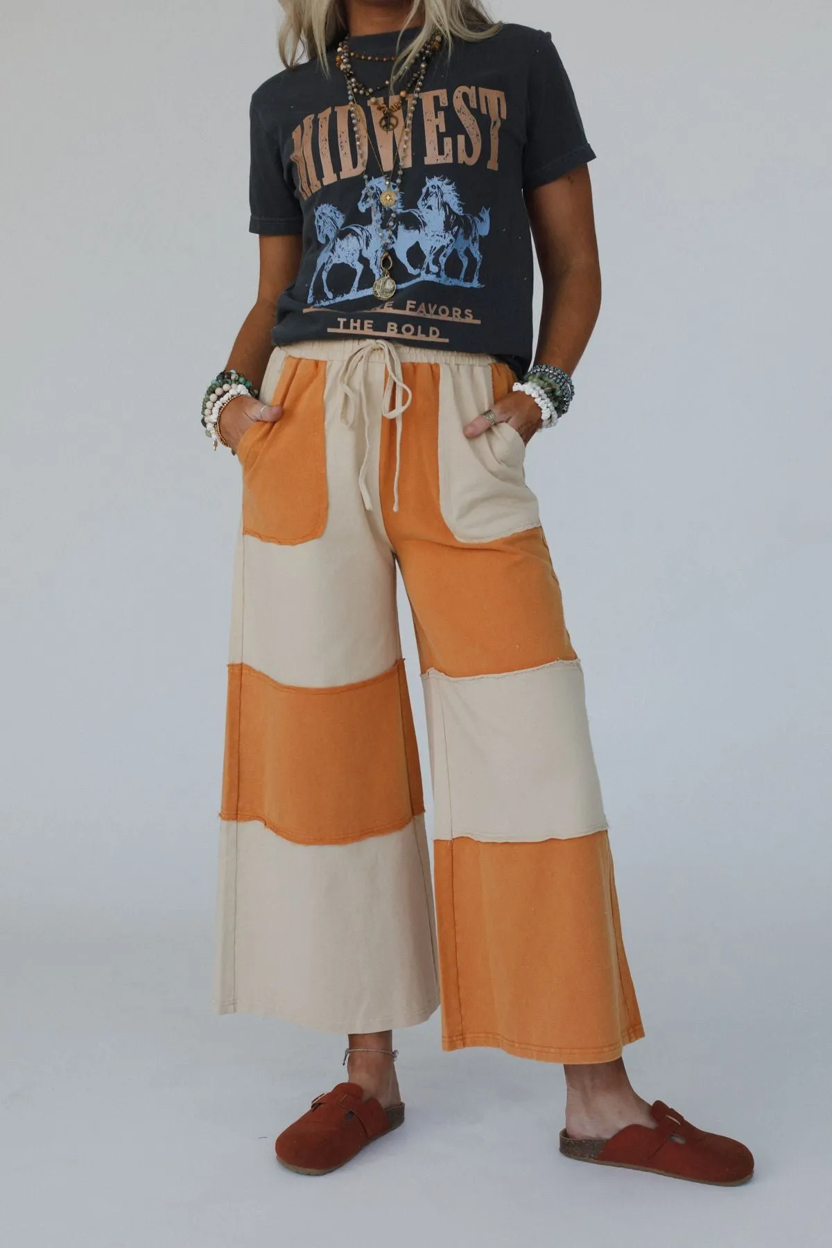 Coastal Colorblock Pants - Camel