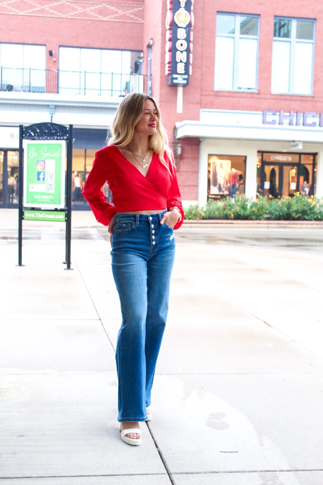 Main Squeeze Wide Leg Jean
