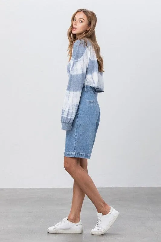 MEDIUM BLUE WASH DENIM MOM SHORTS
