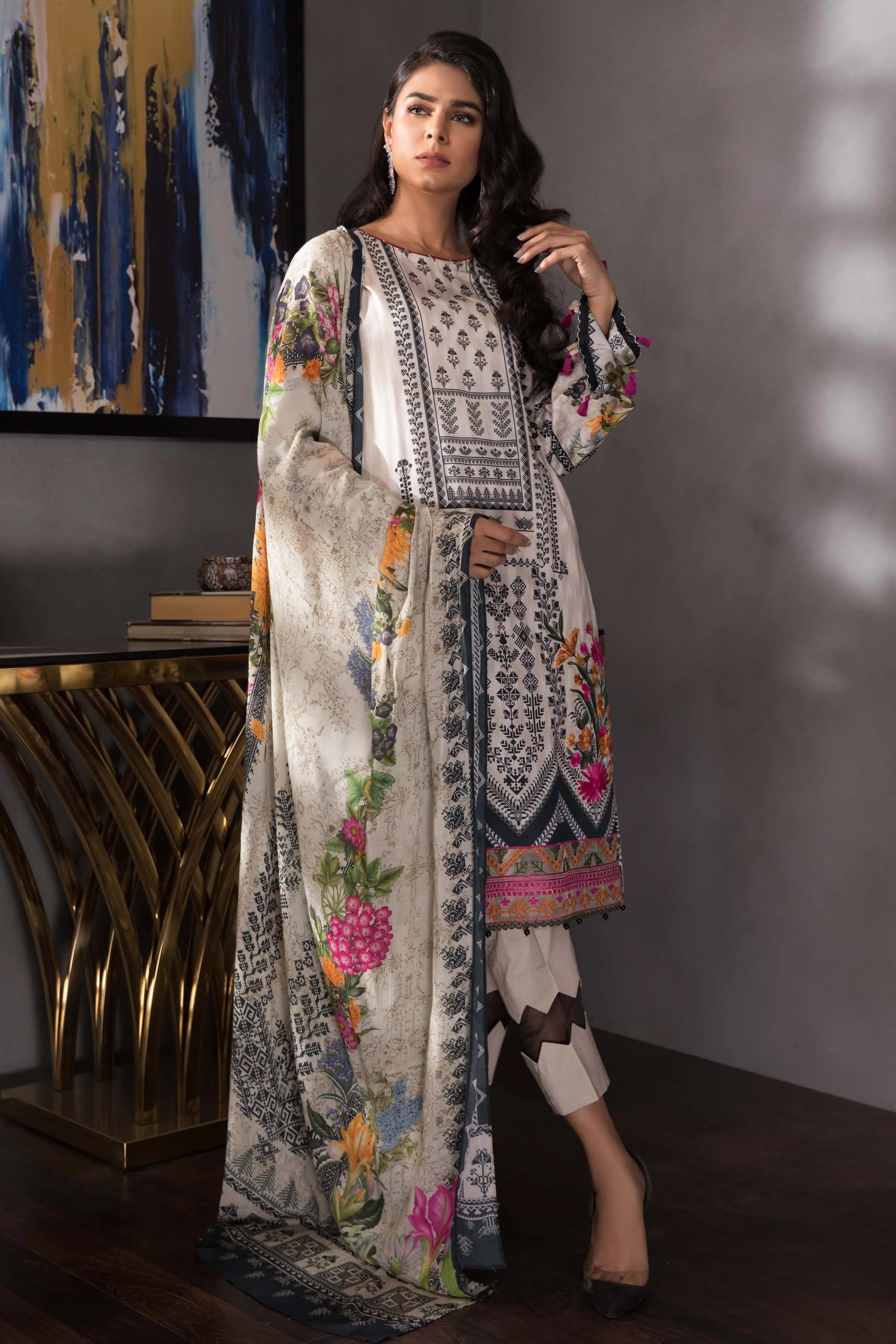 Sapphire Winter Signature - 3 Piece Collection 2019 – Quiet Grey
