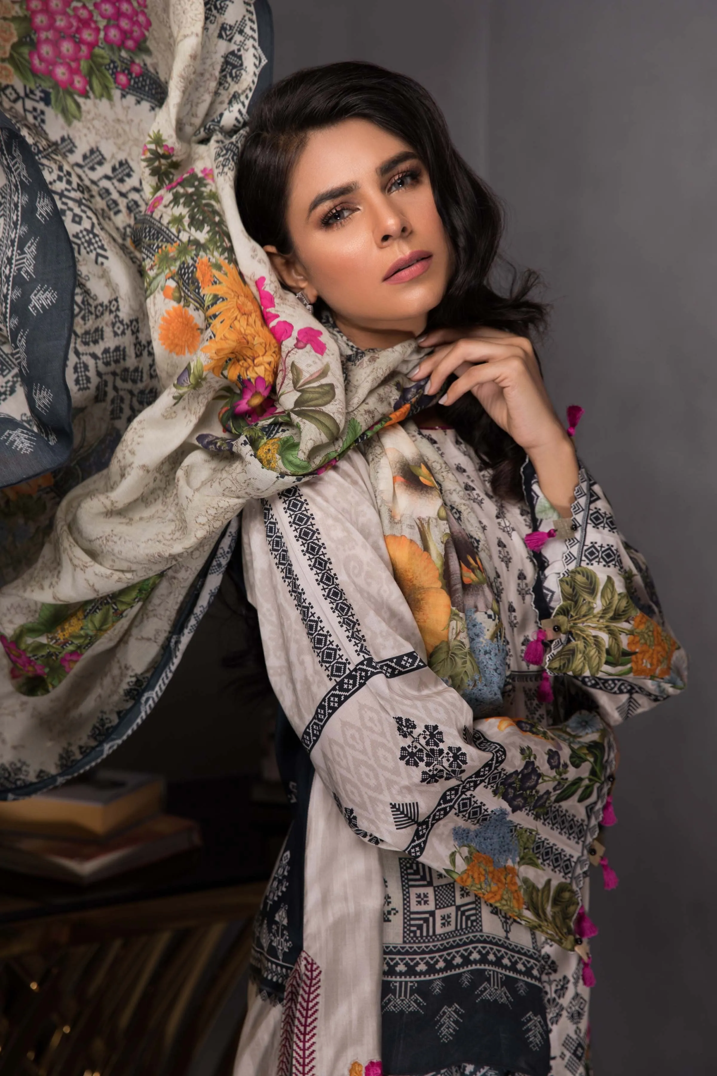 Sapphire Winter Signature - 3 Piece Collection 2019 – Quiet Grey